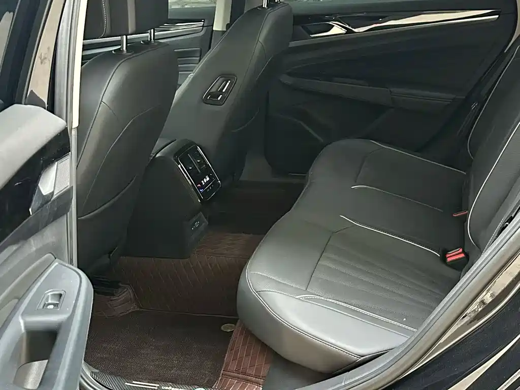 Volkswagen Passat 2024
