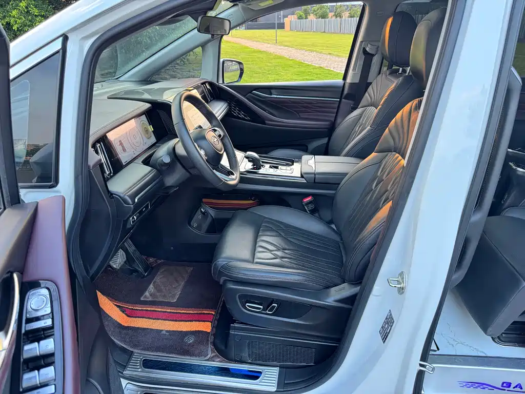 GAC Motor Trumpchi M8 2024 — фото 10