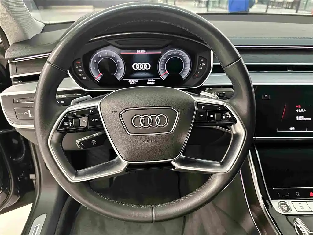 Audi A8 2023