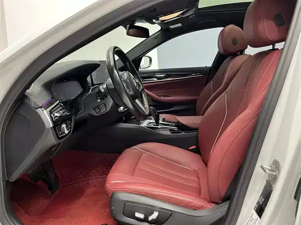BMW 5 Series 2021