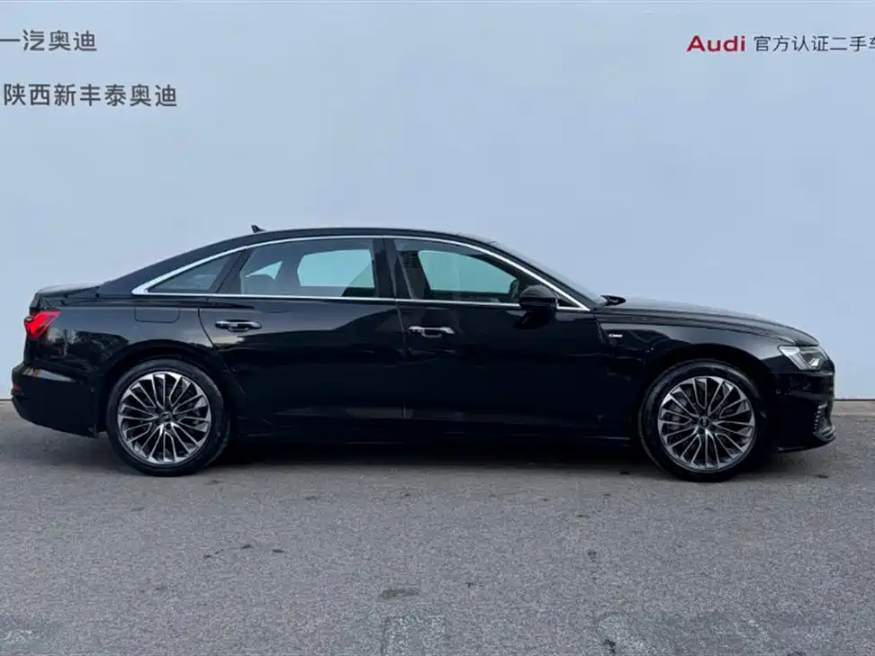 Audi A6L New Energy 2021 — фото 27