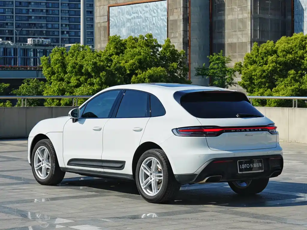 Porsche Macan 2024 — фото 3