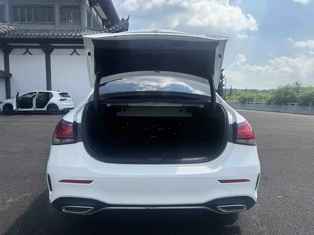 Mercedes-Benz A-Class 2022 — фото 19