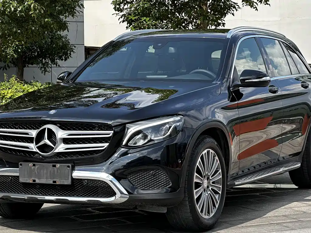 Mercedes-Benz GLC 2017 — фото 1