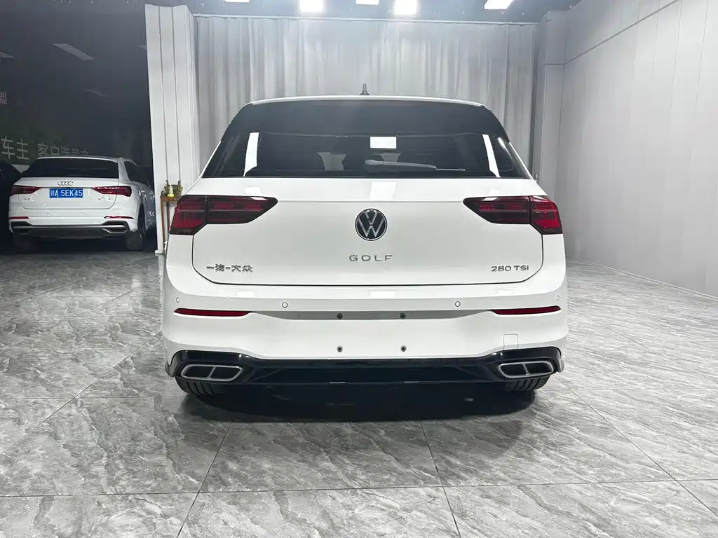 Volkswagen Golf 2022