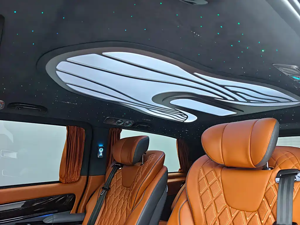 Mercedes-Benz Vito 2023 — фото 16