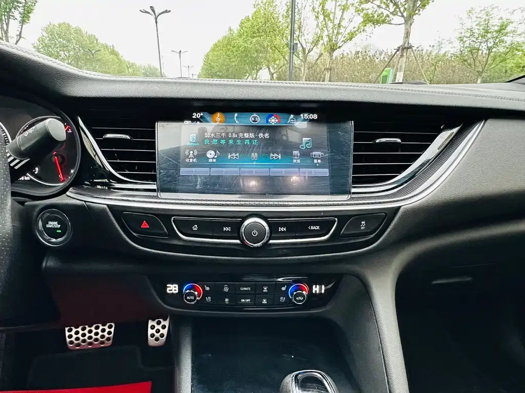 Buick Regal 2020 — фото 12
