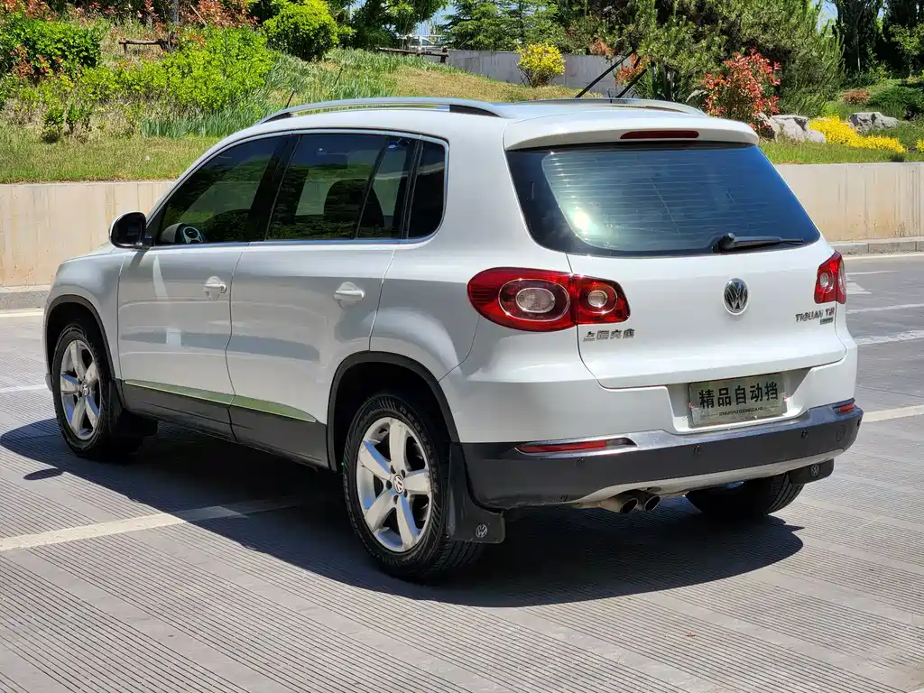 Volkswagen Tiguan 2013 — фото 4