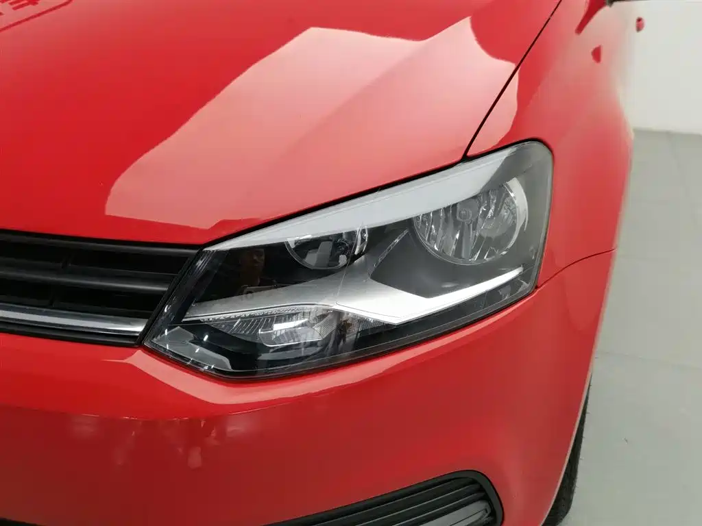 Volkswagen Polo 2015 — фото 7