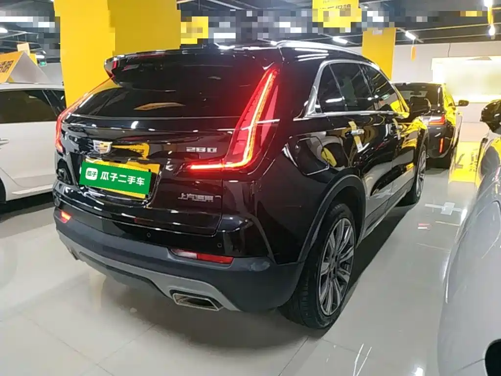 Cadillac XT4 2021 — фото 7