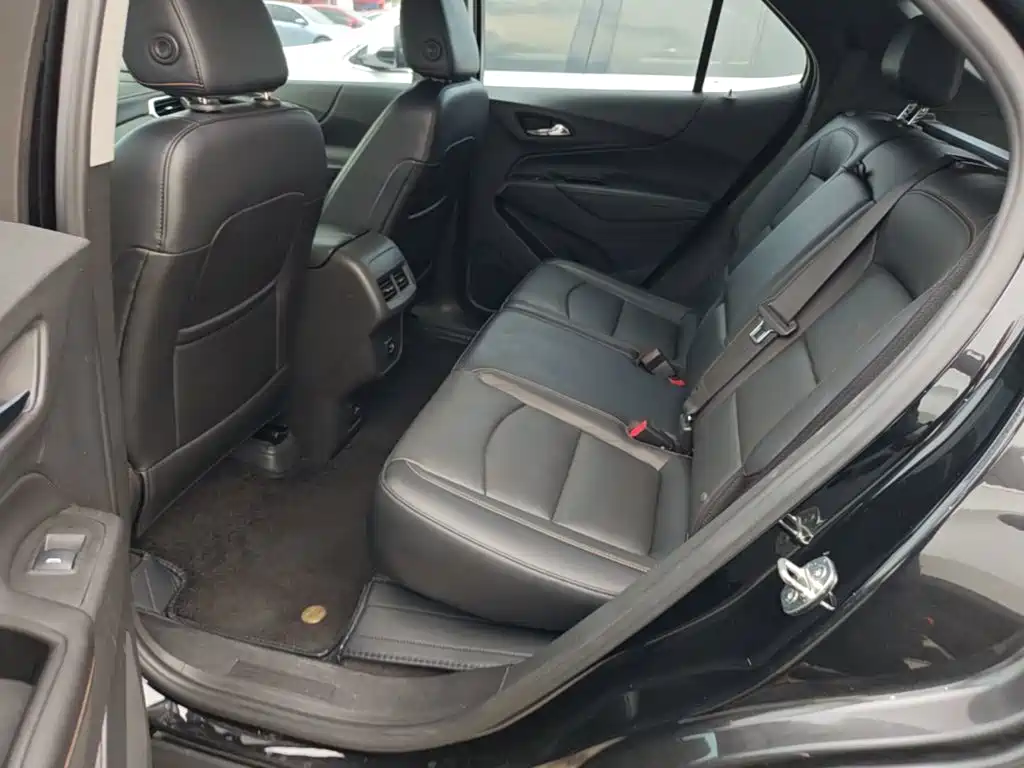 Chevrolet Equinox 2018 — фото 17