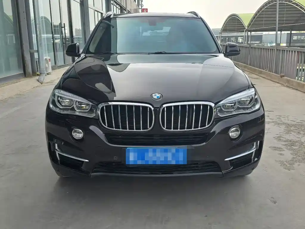 BMW X5 2018 — фото 2