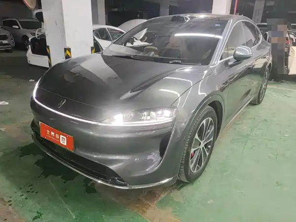 Luxeed R7 2025