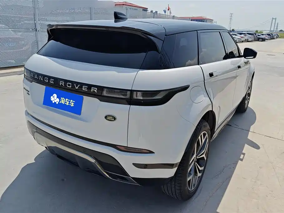 Land Rover Evoque 2023 — фото 3