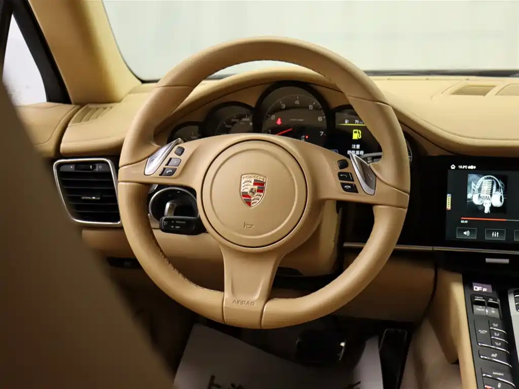 Porsche Panamera 2015 — фото 14