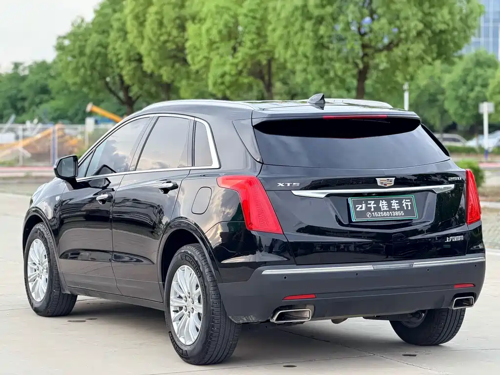 Cadillac XT5 2018 — фото 5