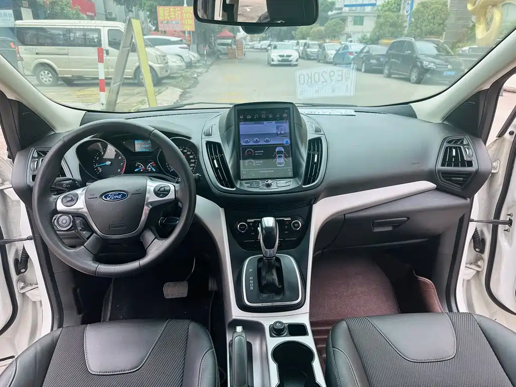 Ford Kuga 2014 — фото 20