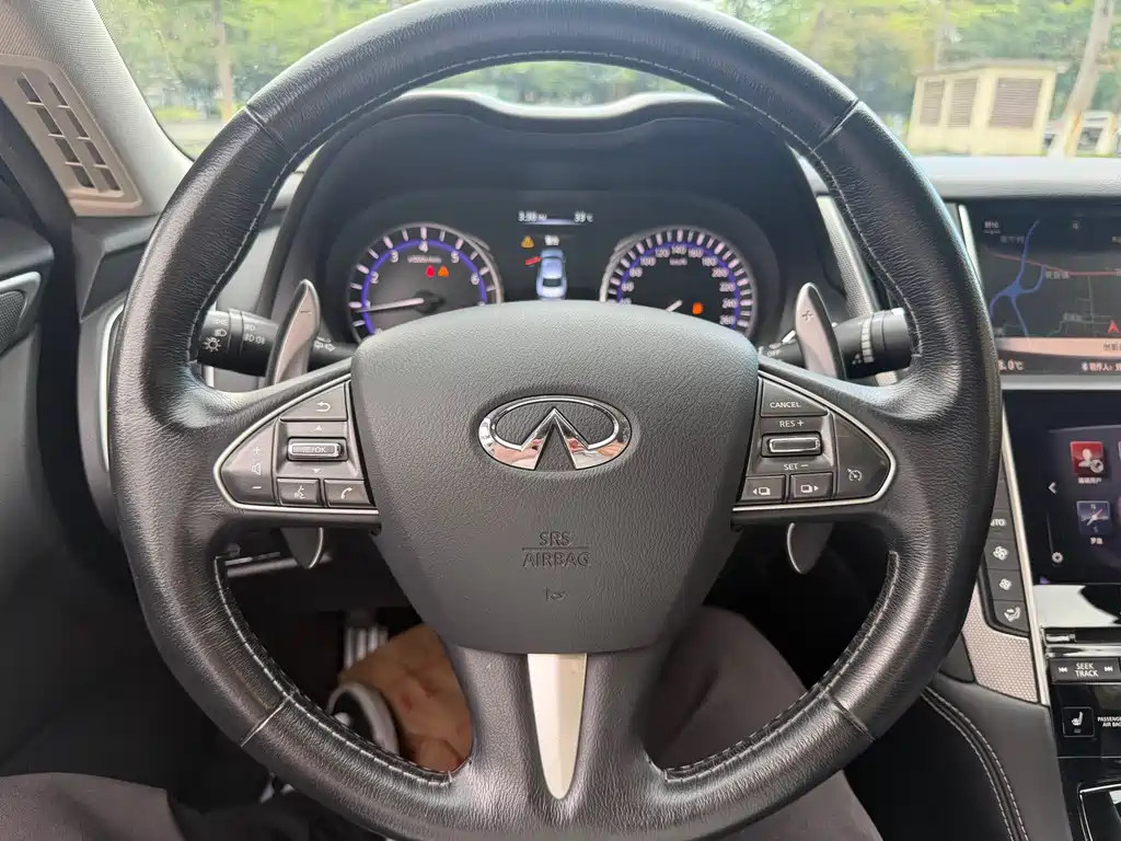 Infiniti Q50L 2015 — фото 15