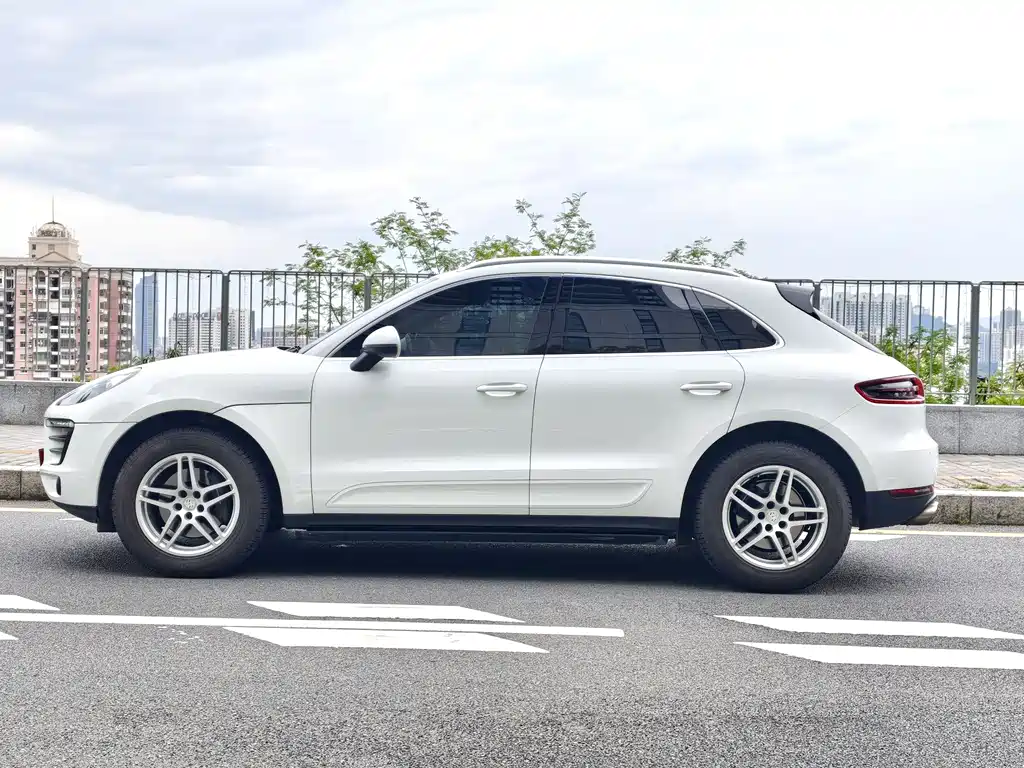 Porsche Macan 2017 — фото 4