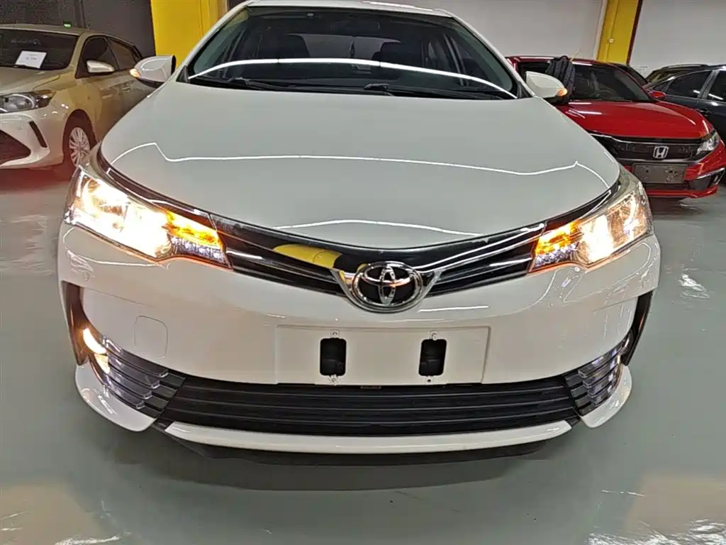 Toyota Corolla 2019 — фото 3