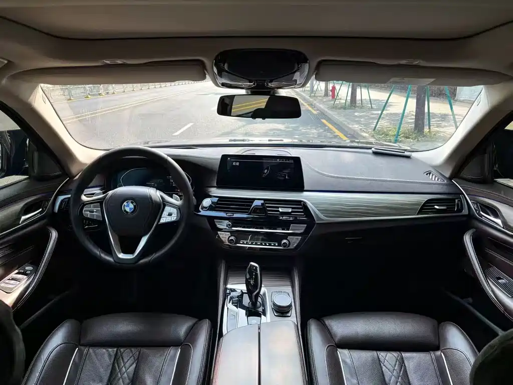 BMW 5 Series 2020