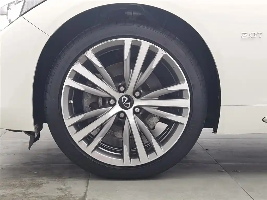 Infiniti Q50L 2023 — фото 17