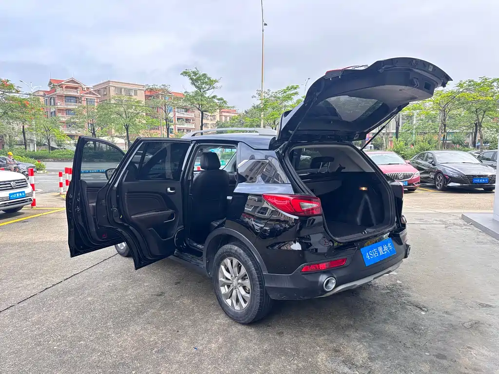 GAC Motor Trumpchi GS3 2018 — фото 21
