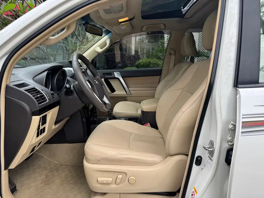Toyota Prado 2016 — фото 12
