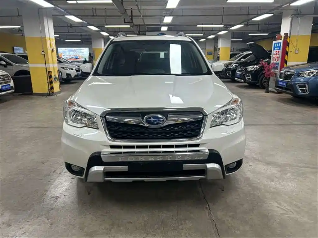 Subaru Forester 2015 — фото 2
