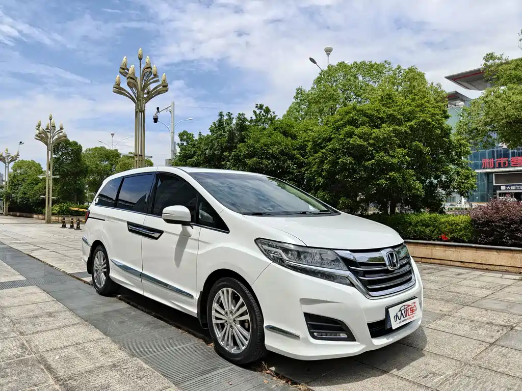 Honda Elysion 2018 — фото 8