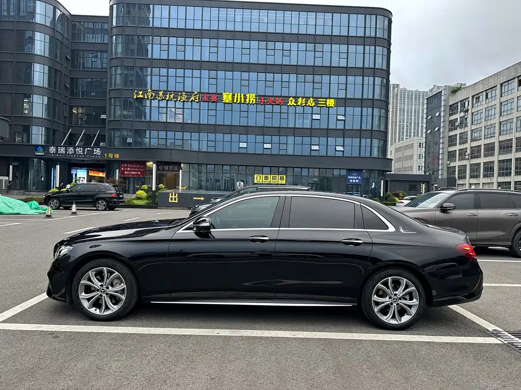 Mercedes-Benz E-Class 2020 — фото 4