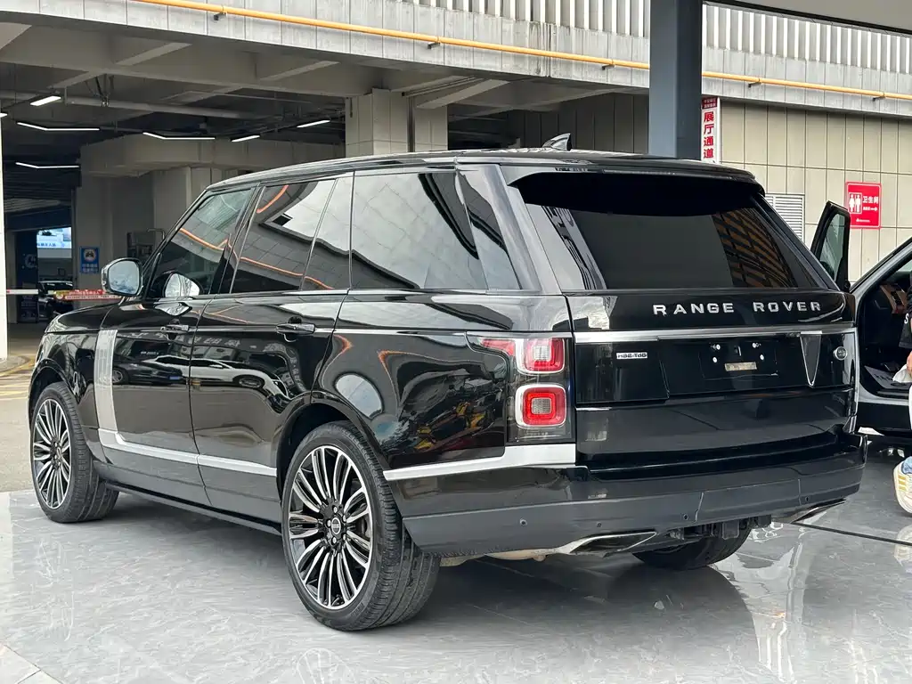 Land Rover Range Rover 2019 — фото 20
