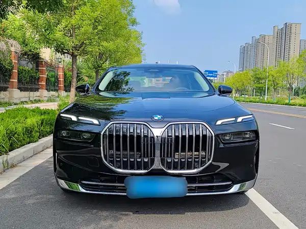 BMW 7 Series 2023