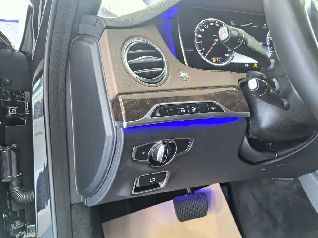 Mercedes-Benz S-Class 2017 — фото 17