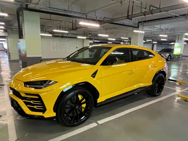 Lamborghini Urus 2022