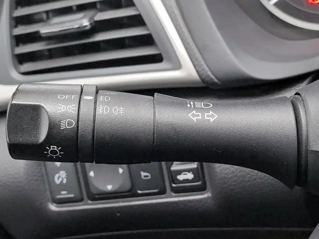 Nissan Sylphy 2016 — фото 21