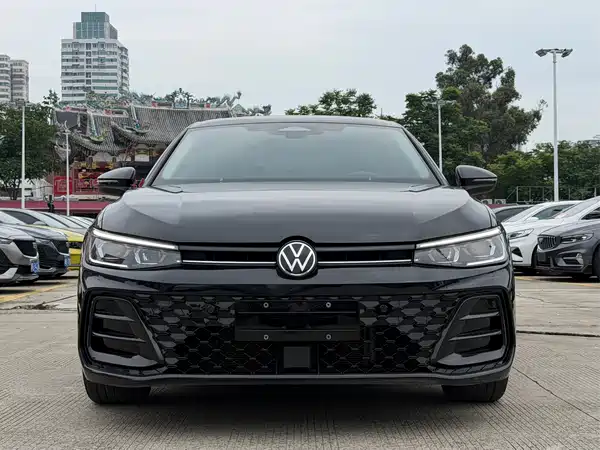 Volkswagen Passat 2025