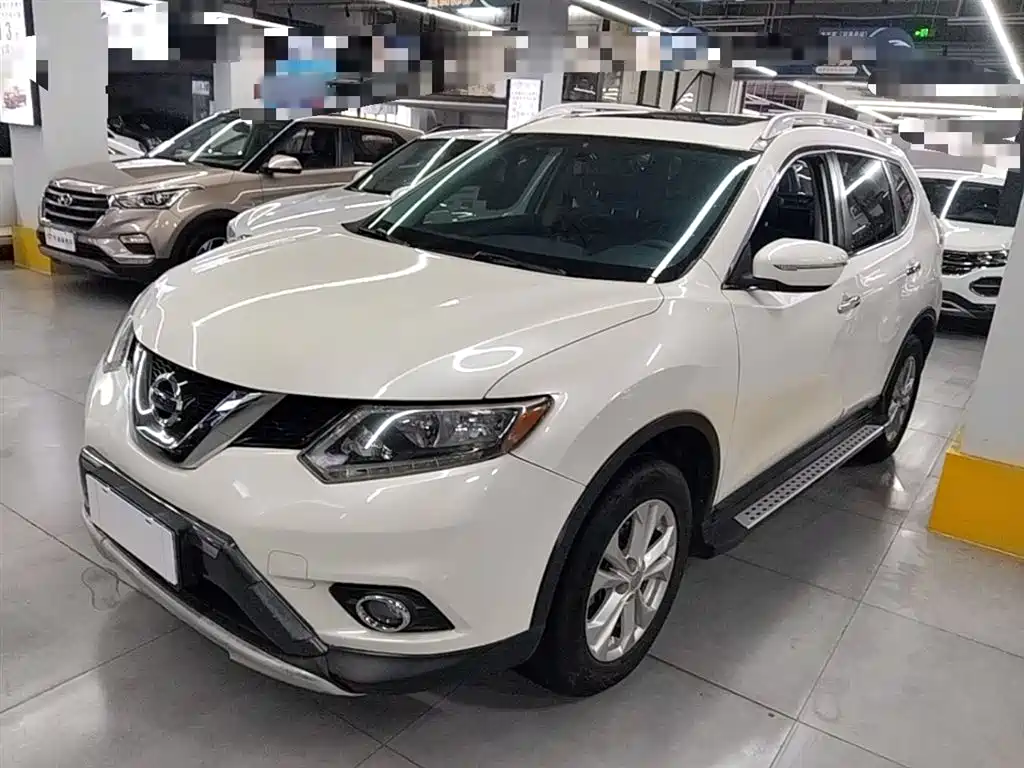 Nissan X-Trail 2015 — фото 1