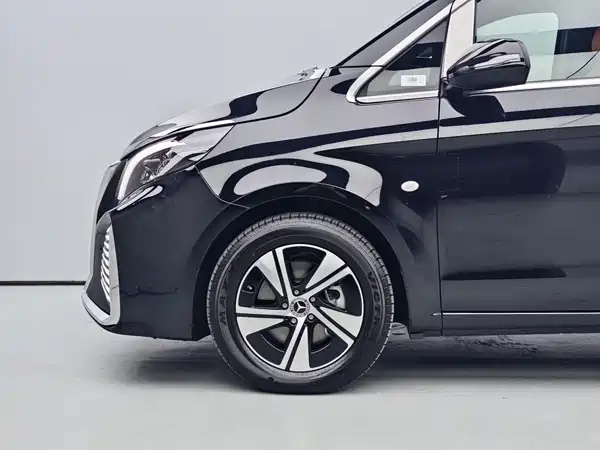 Mercedes-Benz Vito 2024