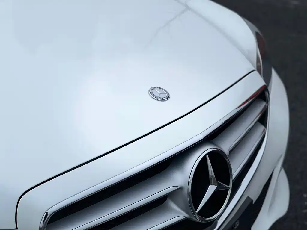 Mercedes-Benz E-Class 2015 — фото 19
