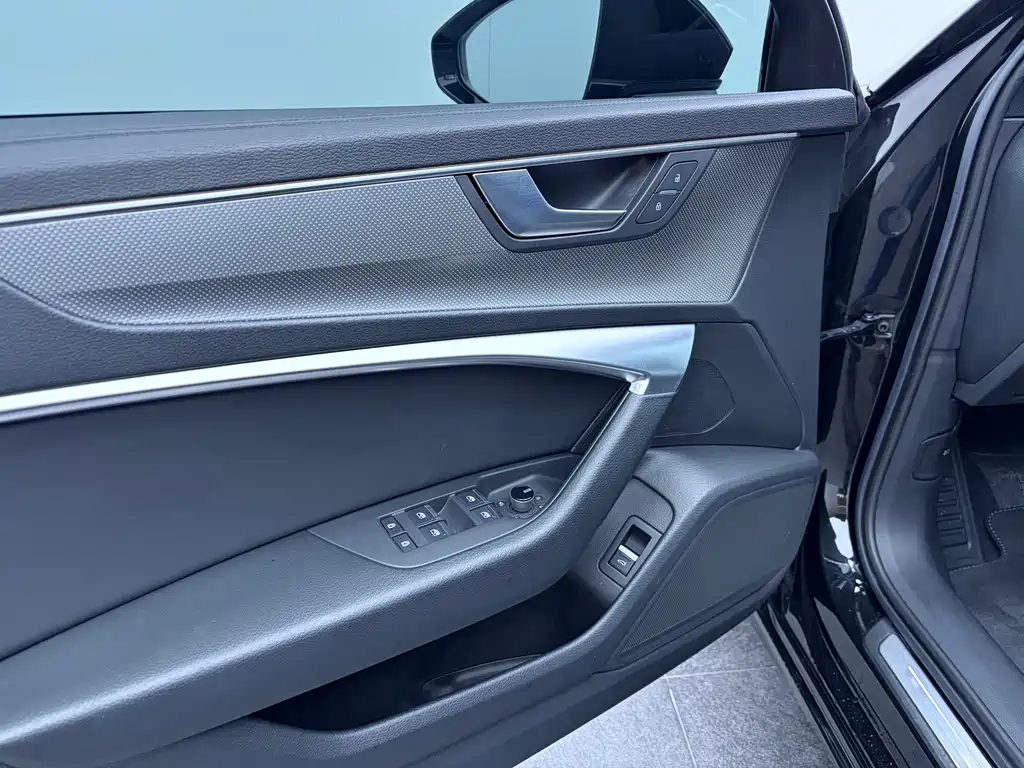 Audi A6L 2021 — фото 8