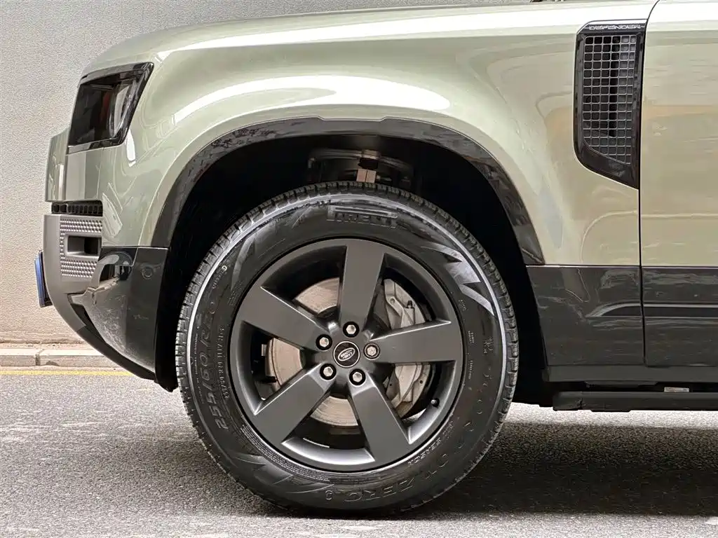Land Rover Defender 2022 — фото 6