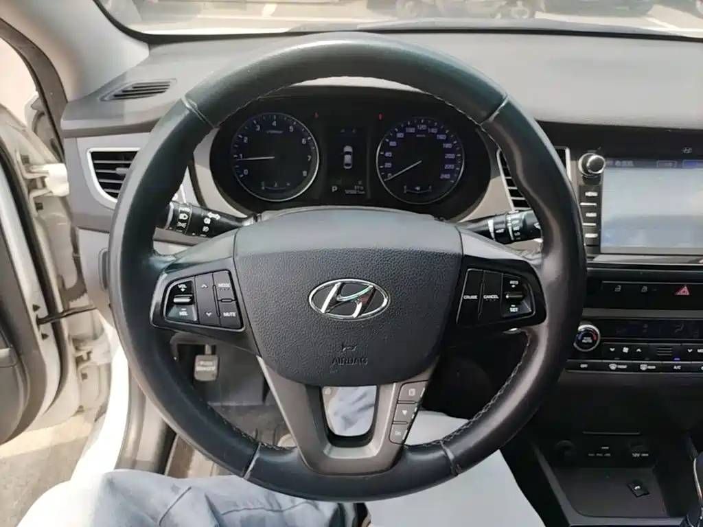 Hyundai Mistra 2016 — фото 11