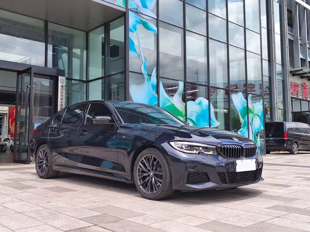 BMW 3 Series 2021