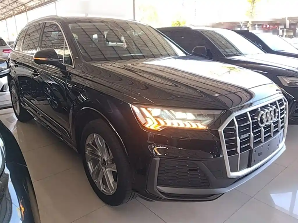Audi Q7 2021 — фото 4