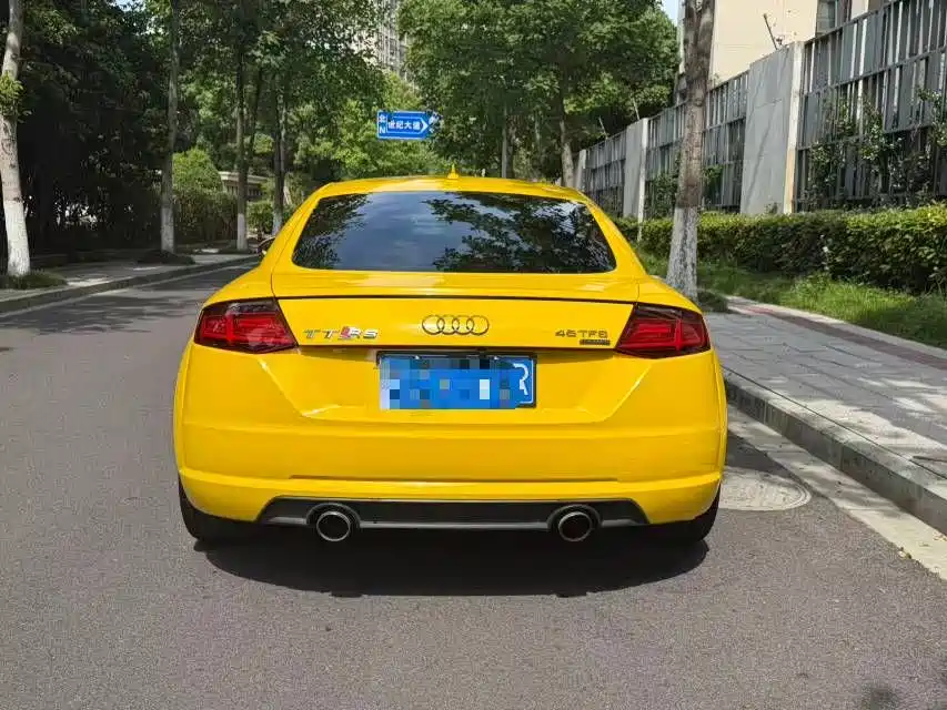 Audi TT 2015