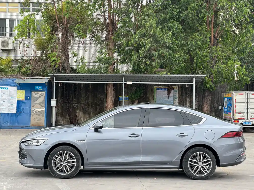 BYD Qin PLUS 2023 — фото 7