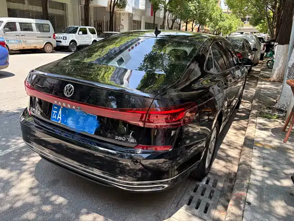 Volkswagen Passat 2023