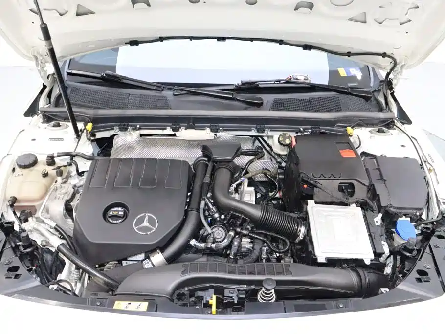 Mercedes-Benz A-Class 2022 — фото 10