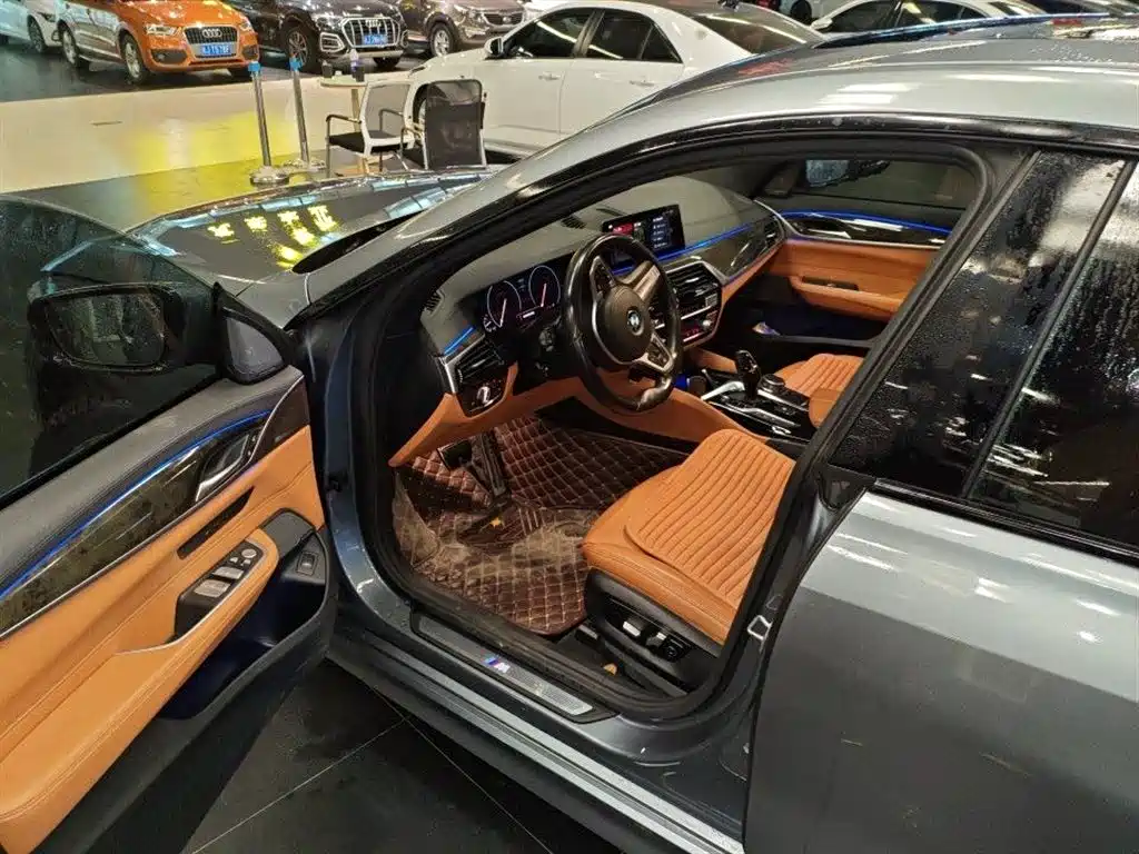 BMW 6 Series GT 2019 — фото 2